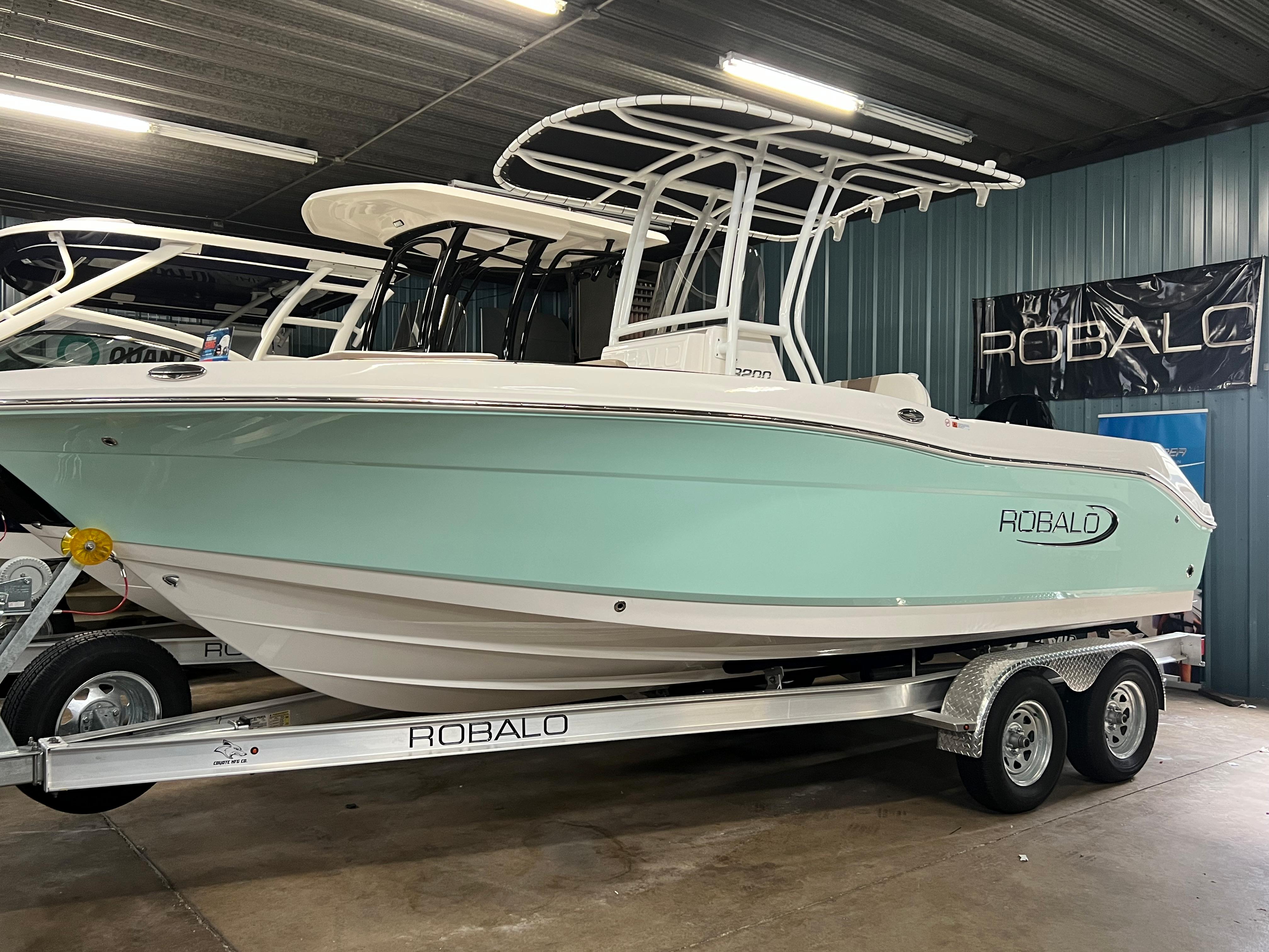 2023 Robalo 200 Robalo Center Console for sale - YachtWorld