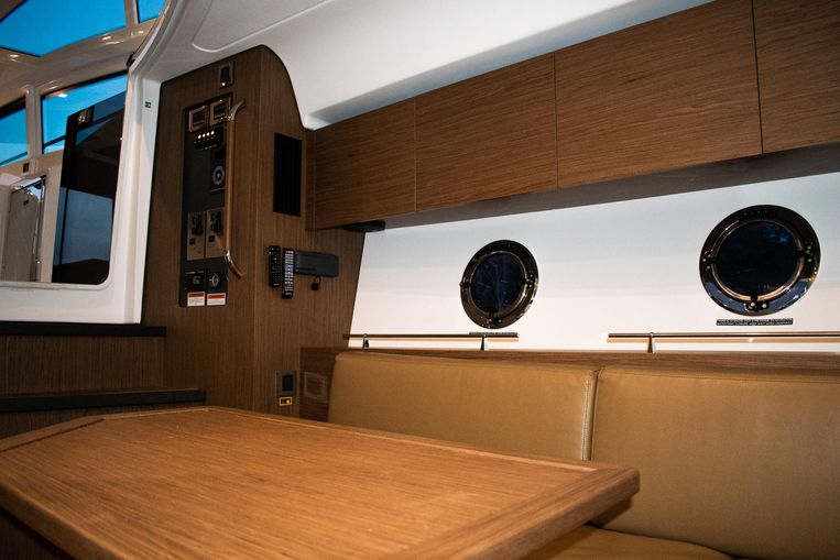2018-40-beneteau-gran-turismo-40