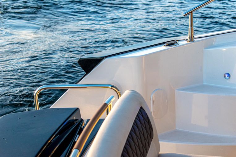2018-40-beneteau-gran-turismo-40
