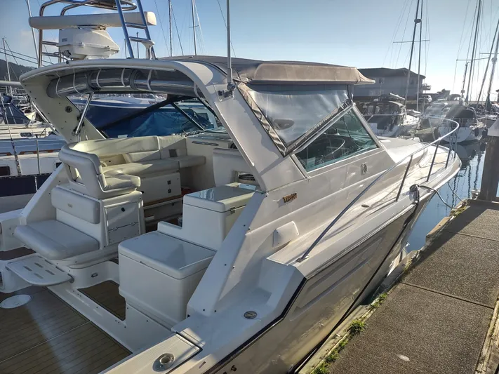 Sapphire Yacht Photos Pics 