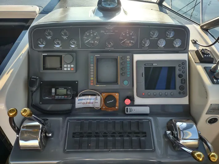 Sapphire Yacht Photos Pics 