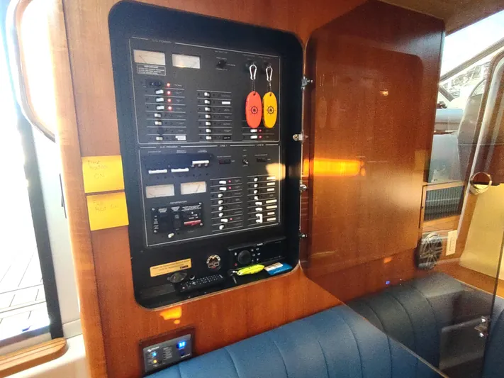 Sapphire Yacht Photos Pics 