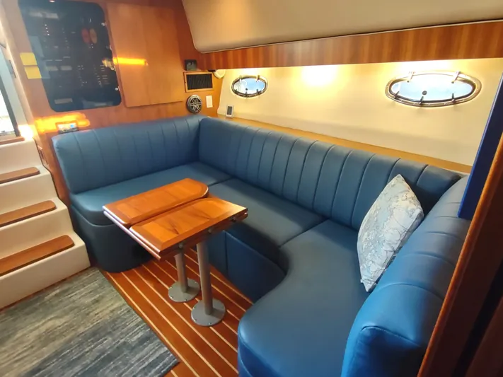 Sapphire Yacht Photos Pics 