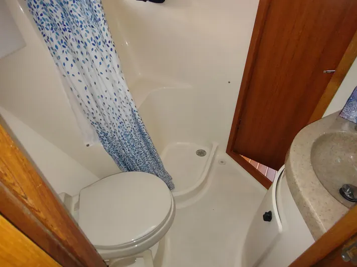 Sapphire Yacht Photos Pics 