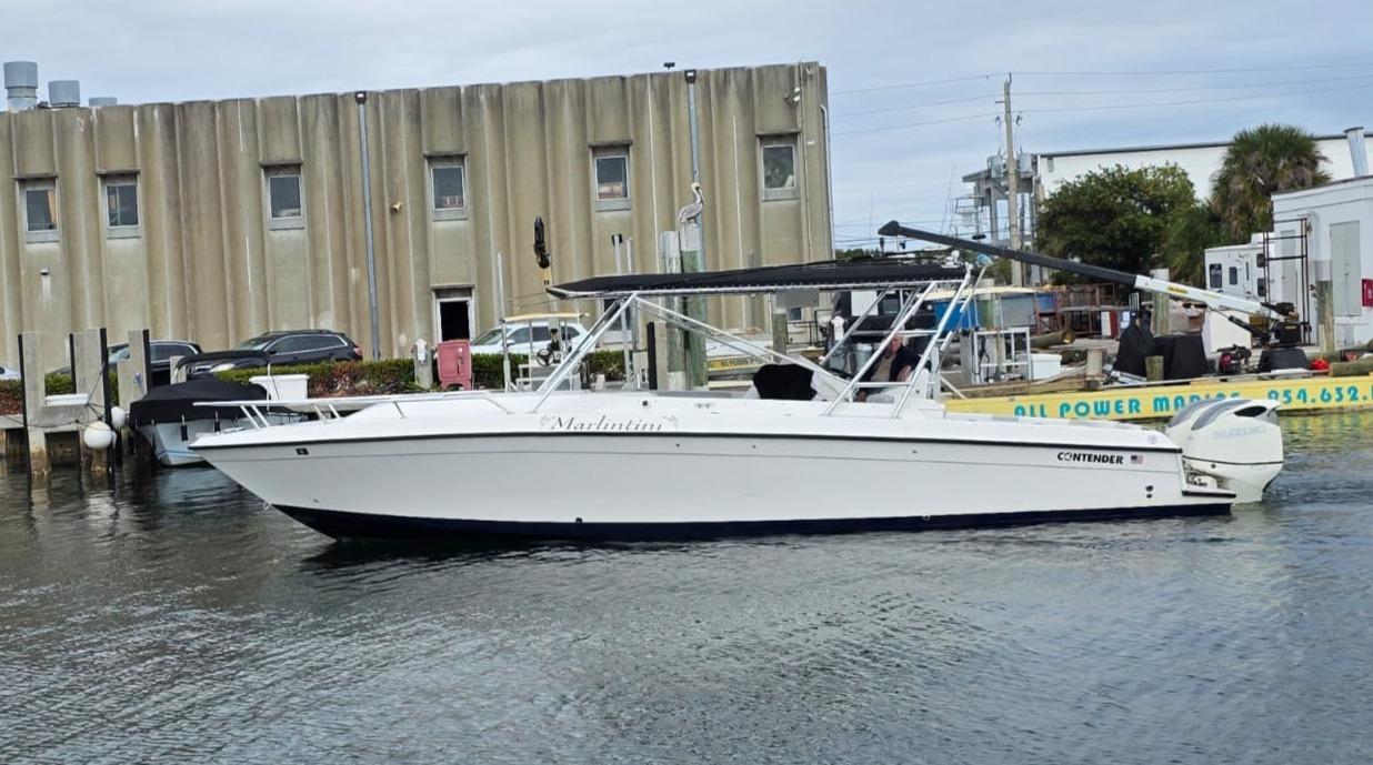 Contender 35 Side Console