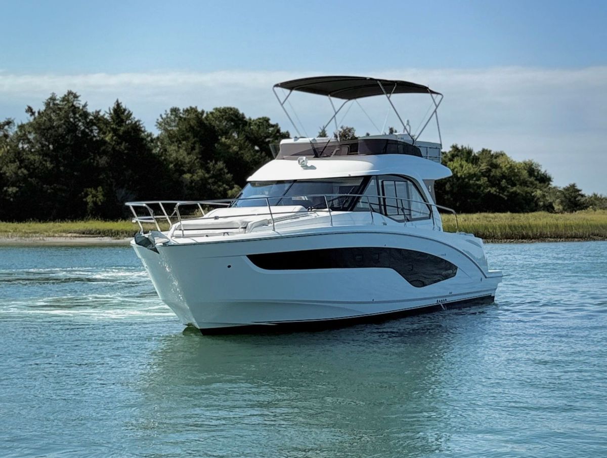 2024 Beneteau 42 