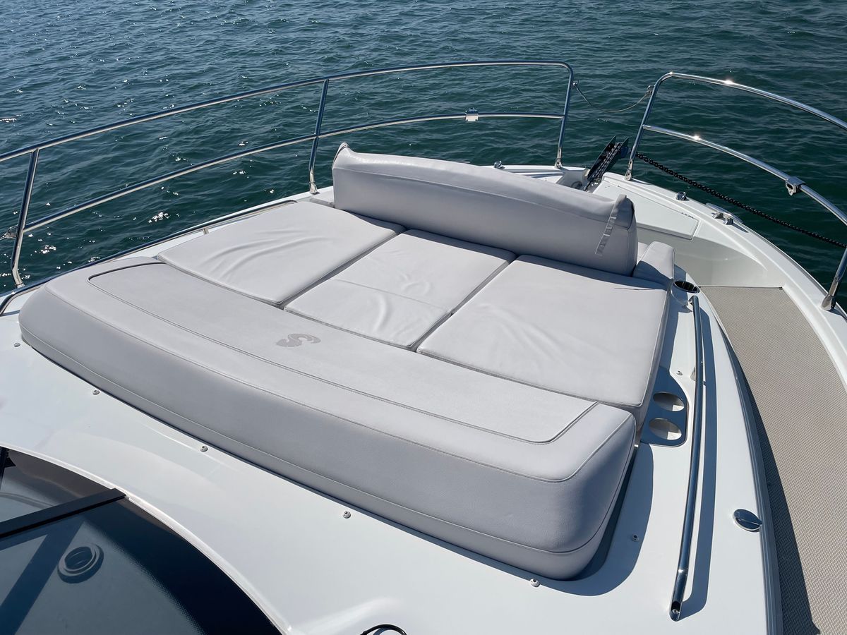 2024 Beneteau 42 