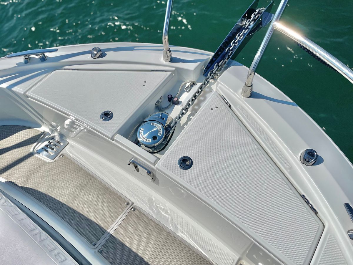 2024 Beneteau 42 