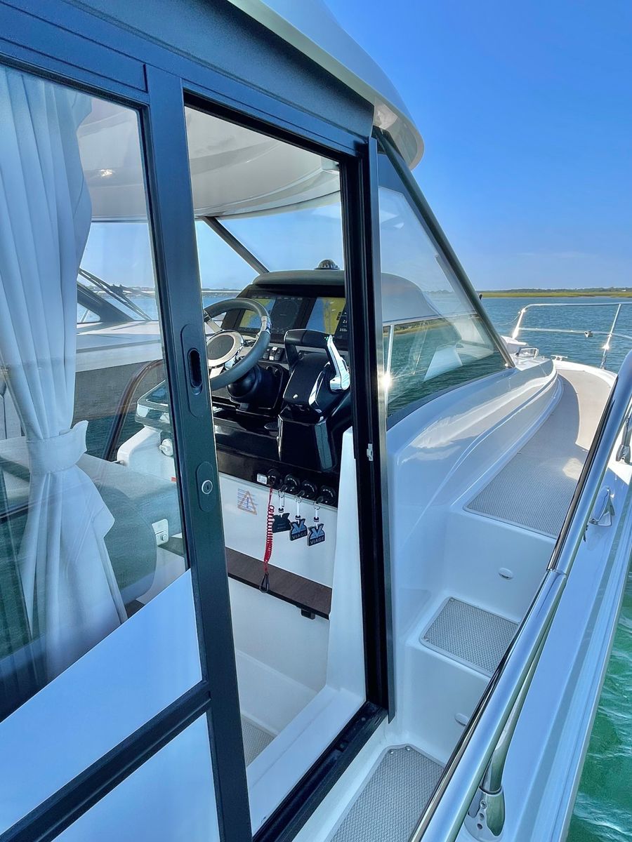 2024 Beneteau 42 