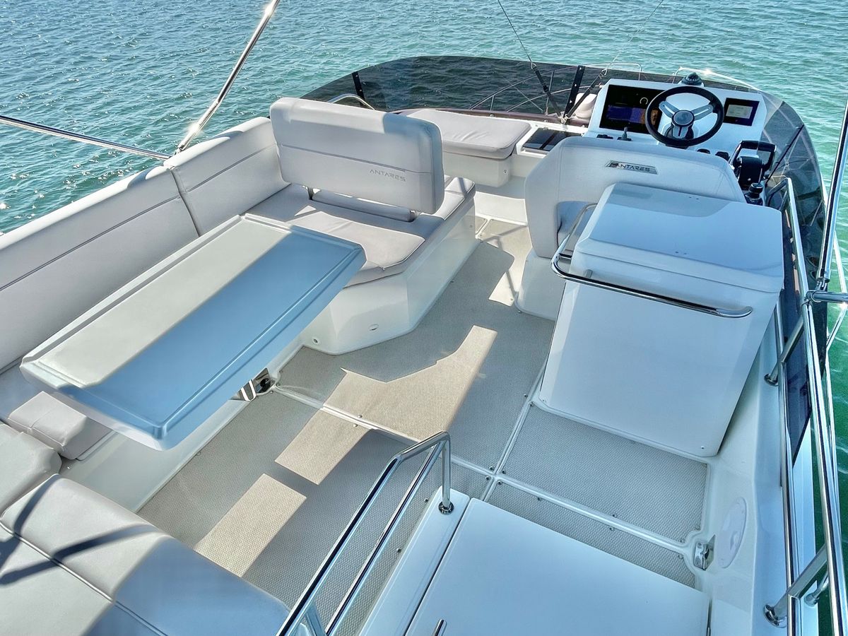 2024 Beneteau 42 