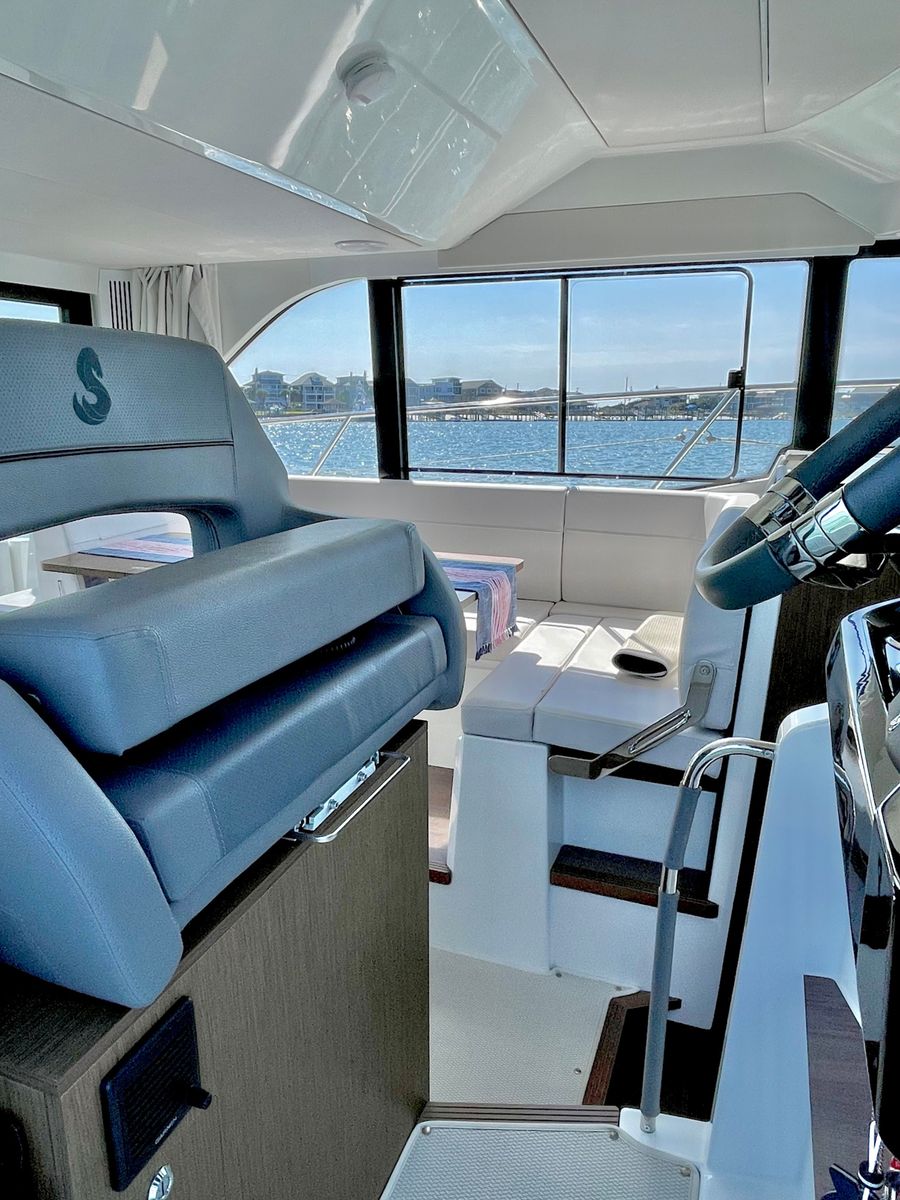 2024 Beneteau 42 