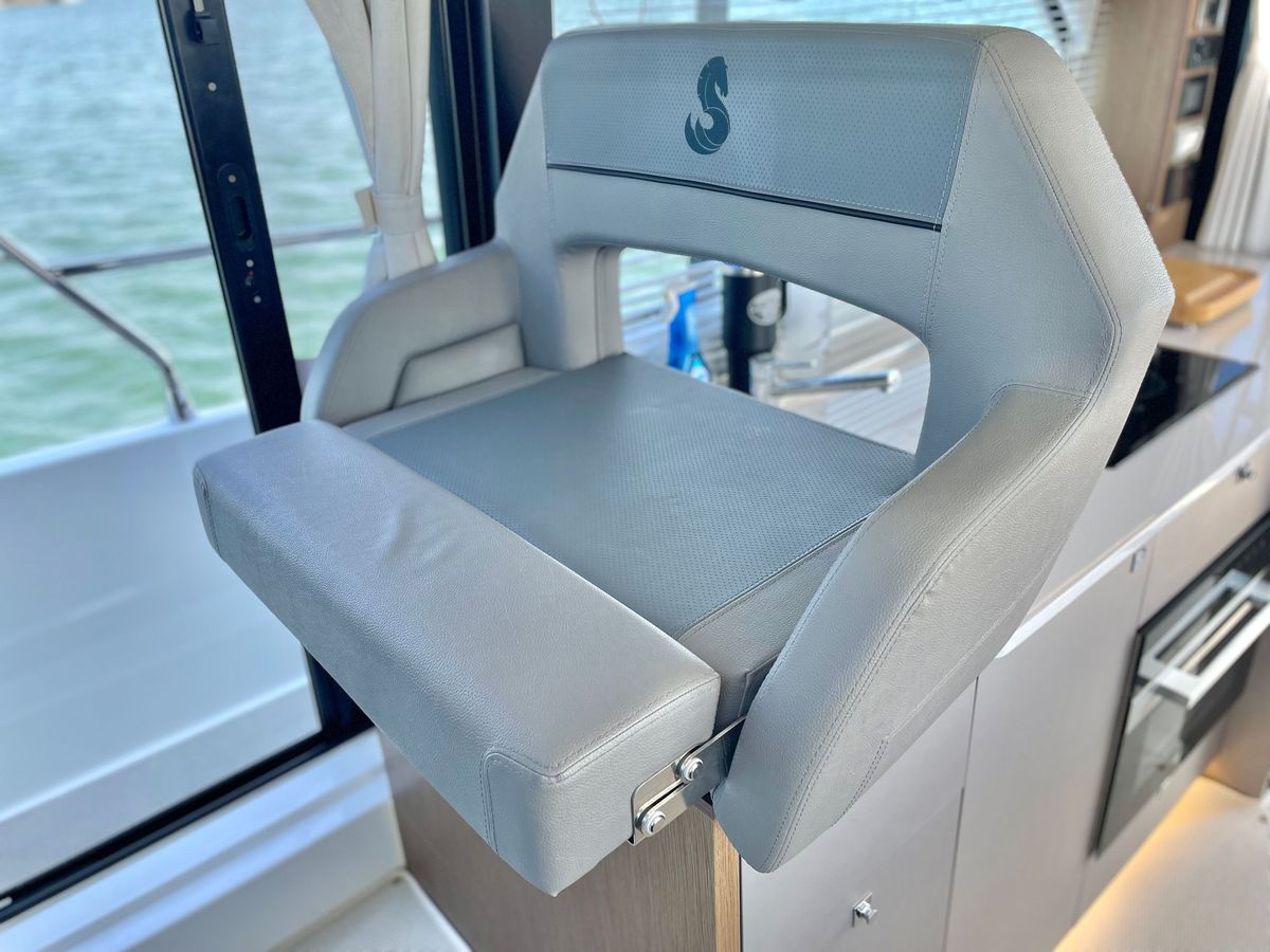 2024 Beneteau 42 