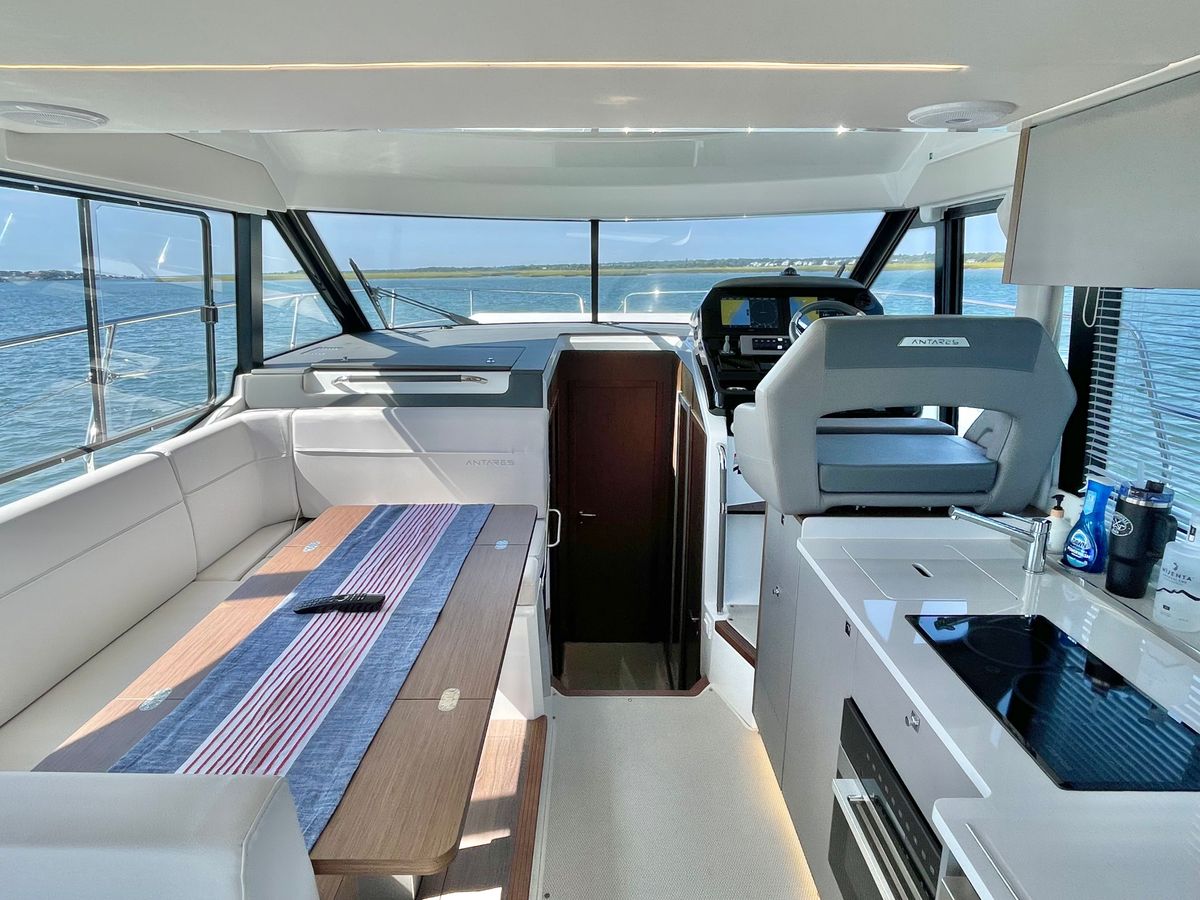 2024 Beneteau 42 