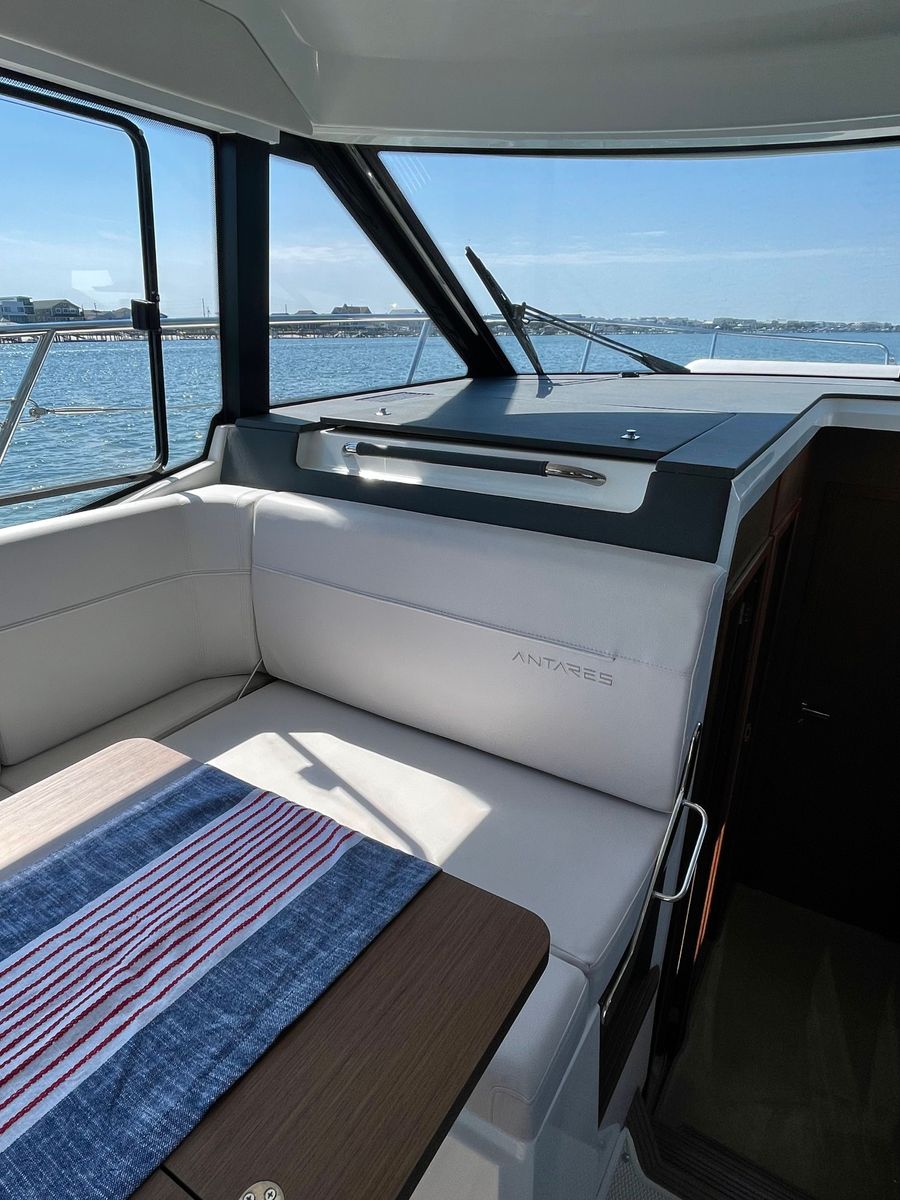 2024 Beneteau 42 