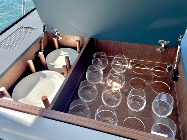 Josefina II Yacht Photos Pics 