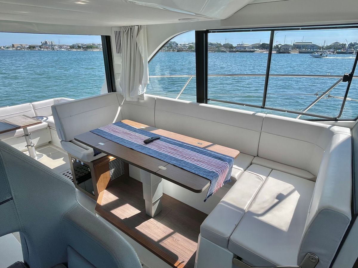 2024 Beneteau 42 