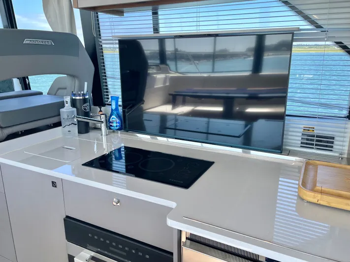 Josefina II Yacht Photos Pics 