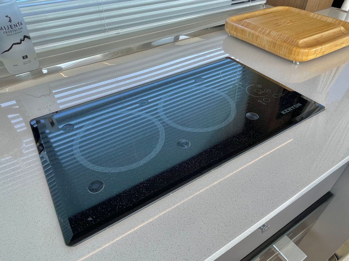 2024 Beneteau 42 