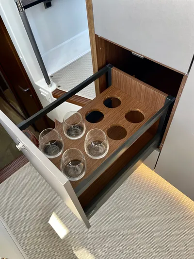 Josefina II Yacht Photos Pics 