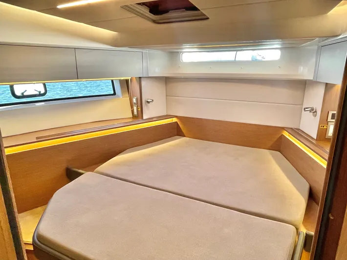 Josefina II Yacht Photos Pics 