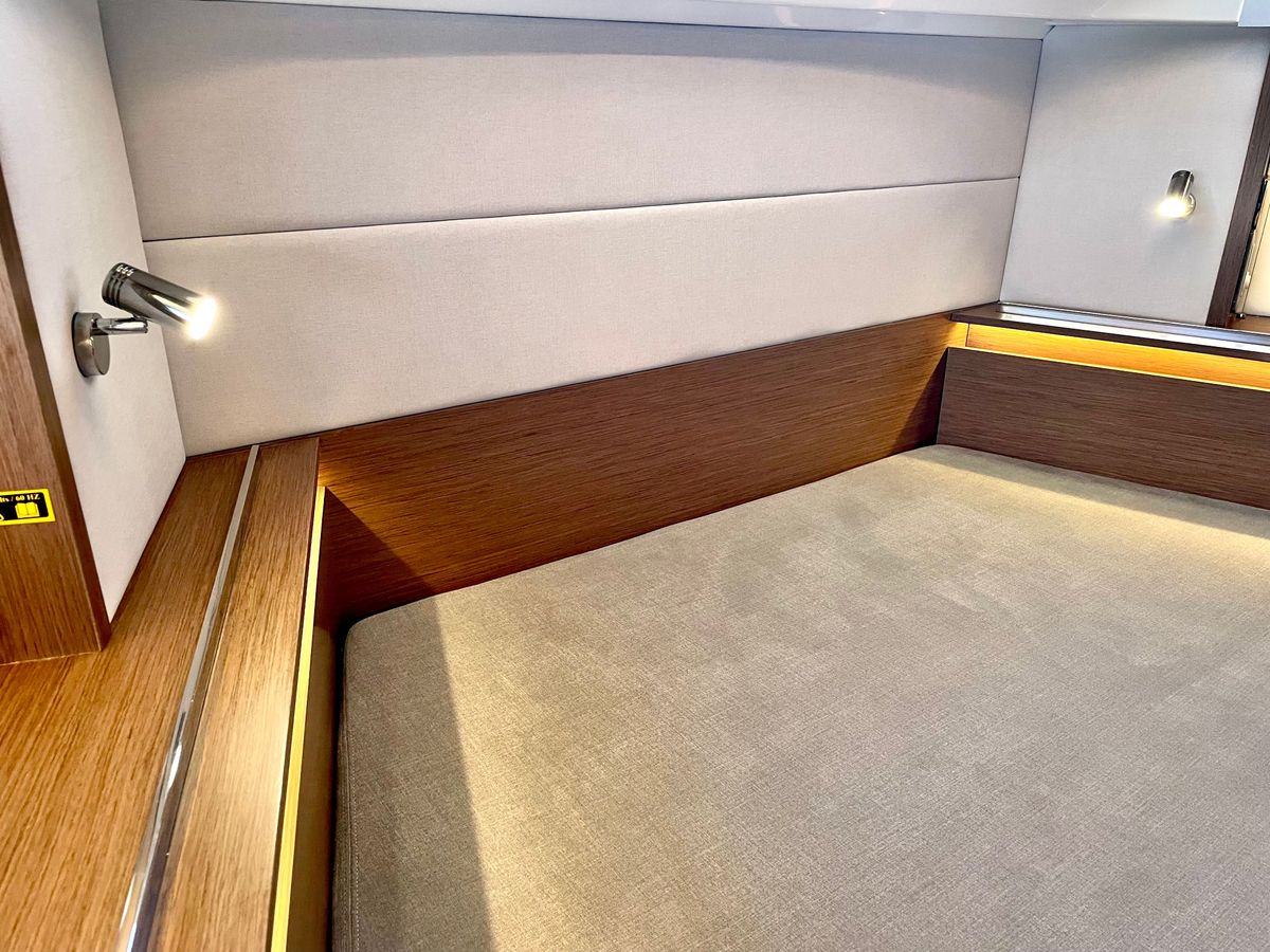 2024 Beneteau 42 