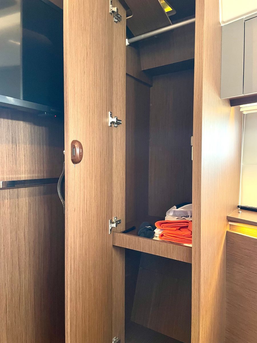 2024 Beneteau 42 
