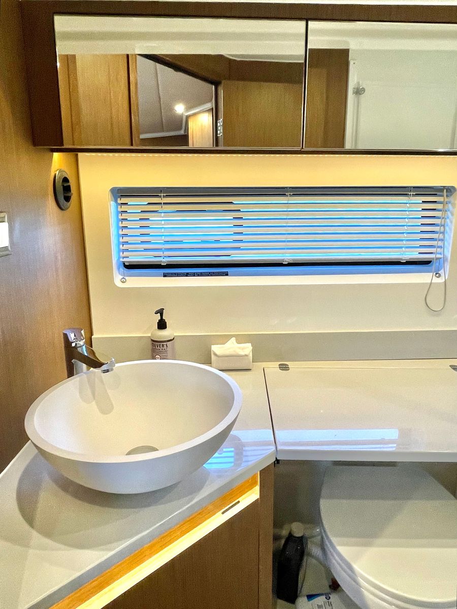 2024 Beneteau 42 
