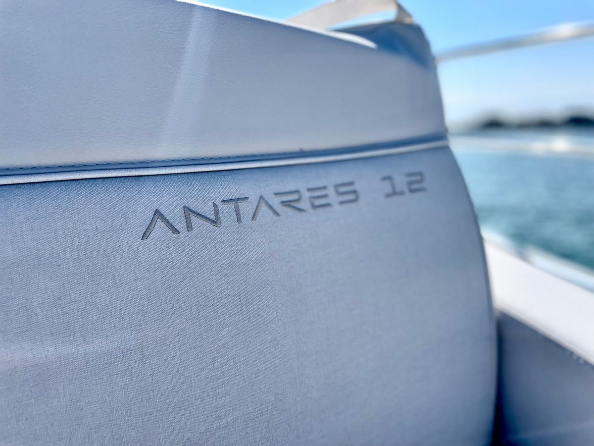 2024 Beneteau 42 