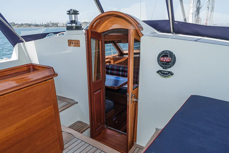 Tango Yacht Photos Pics 