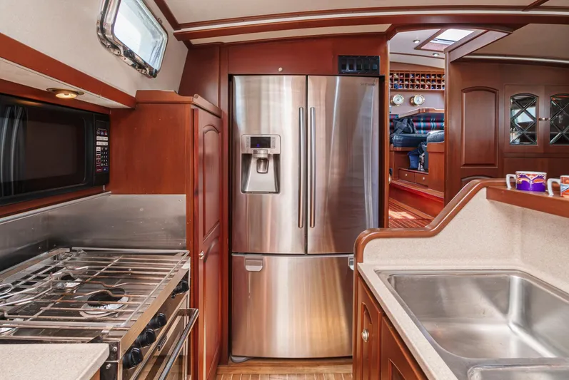 Tango Yacht Photos Pics 