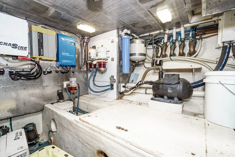 Tango Yacht Photos Pics 