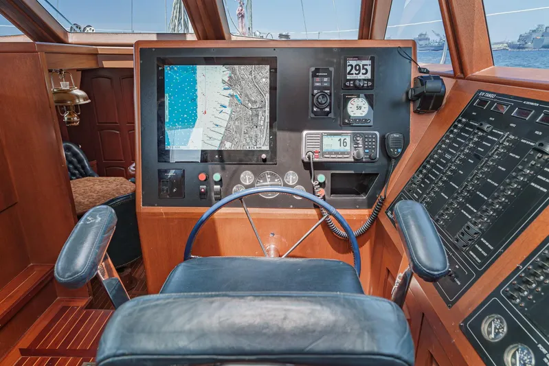 Tango Yacht Photos Pics 