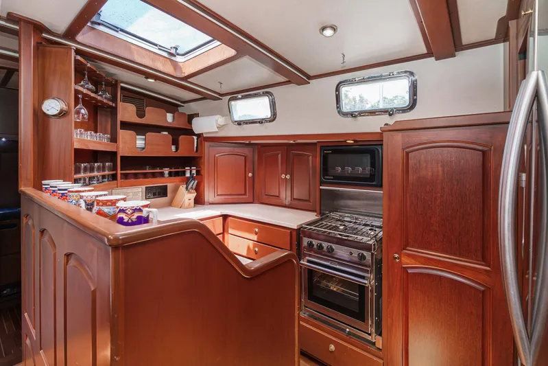 Tango Yacht Photos Pics 