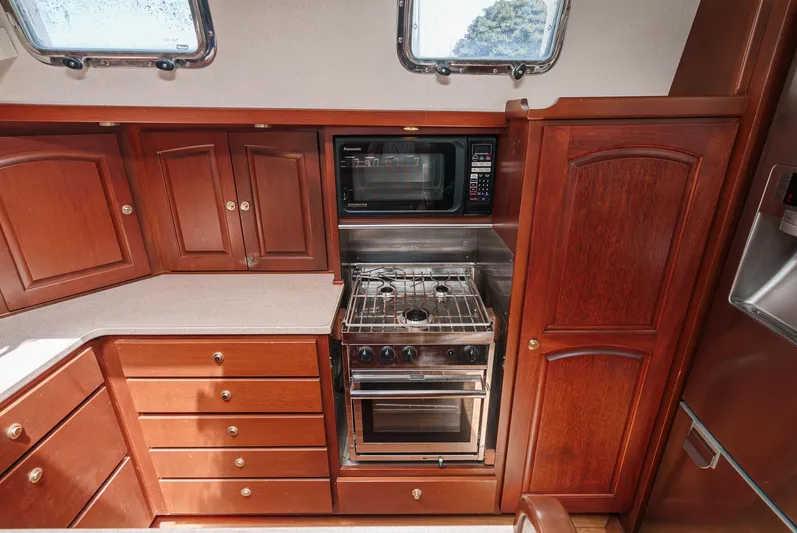 Tango Yacht Photos Pics 