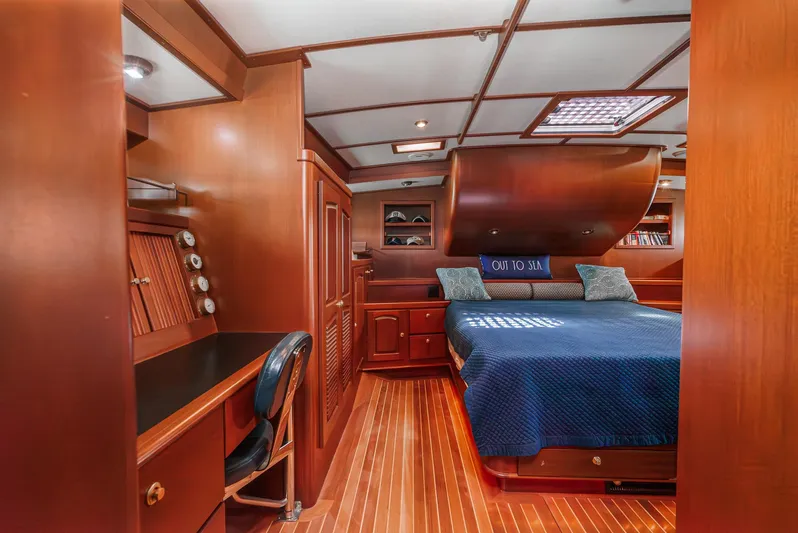 Tango Yacht Photos Pics 