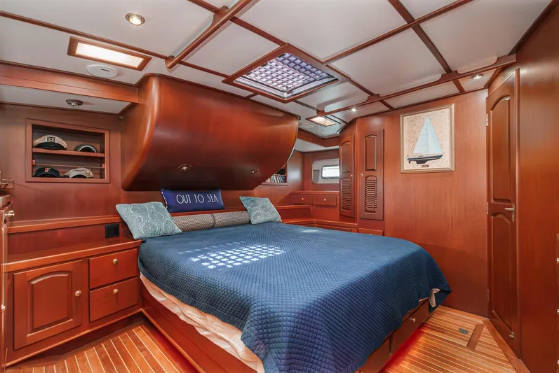 Tango Yacht Photos Pics 