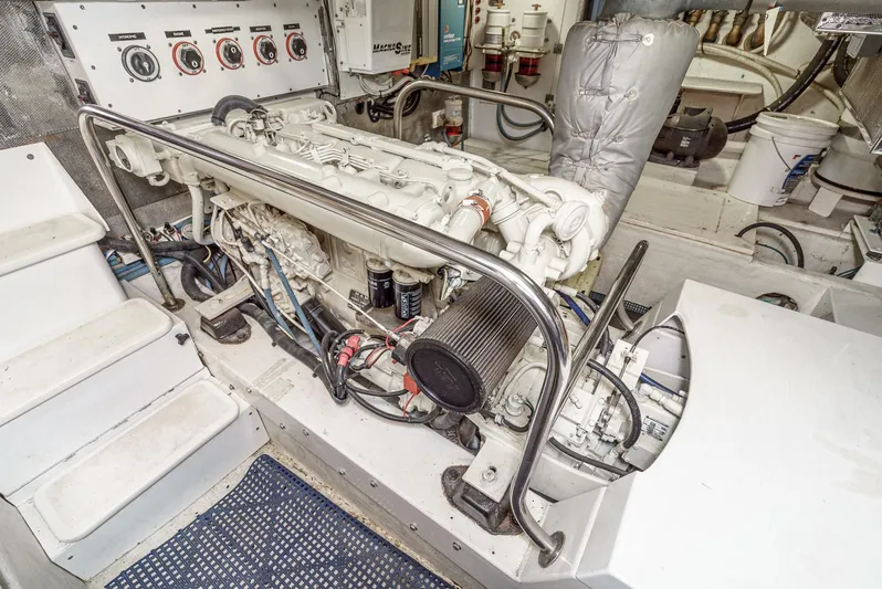 Tango Yacht Photos Pics 