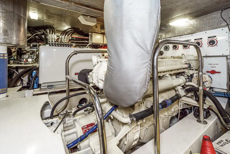 Tango Yacht Photos Pics 