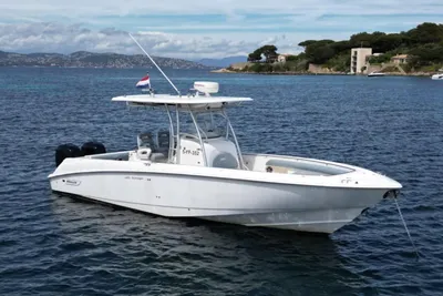 Boston Whaler 320 Outrage