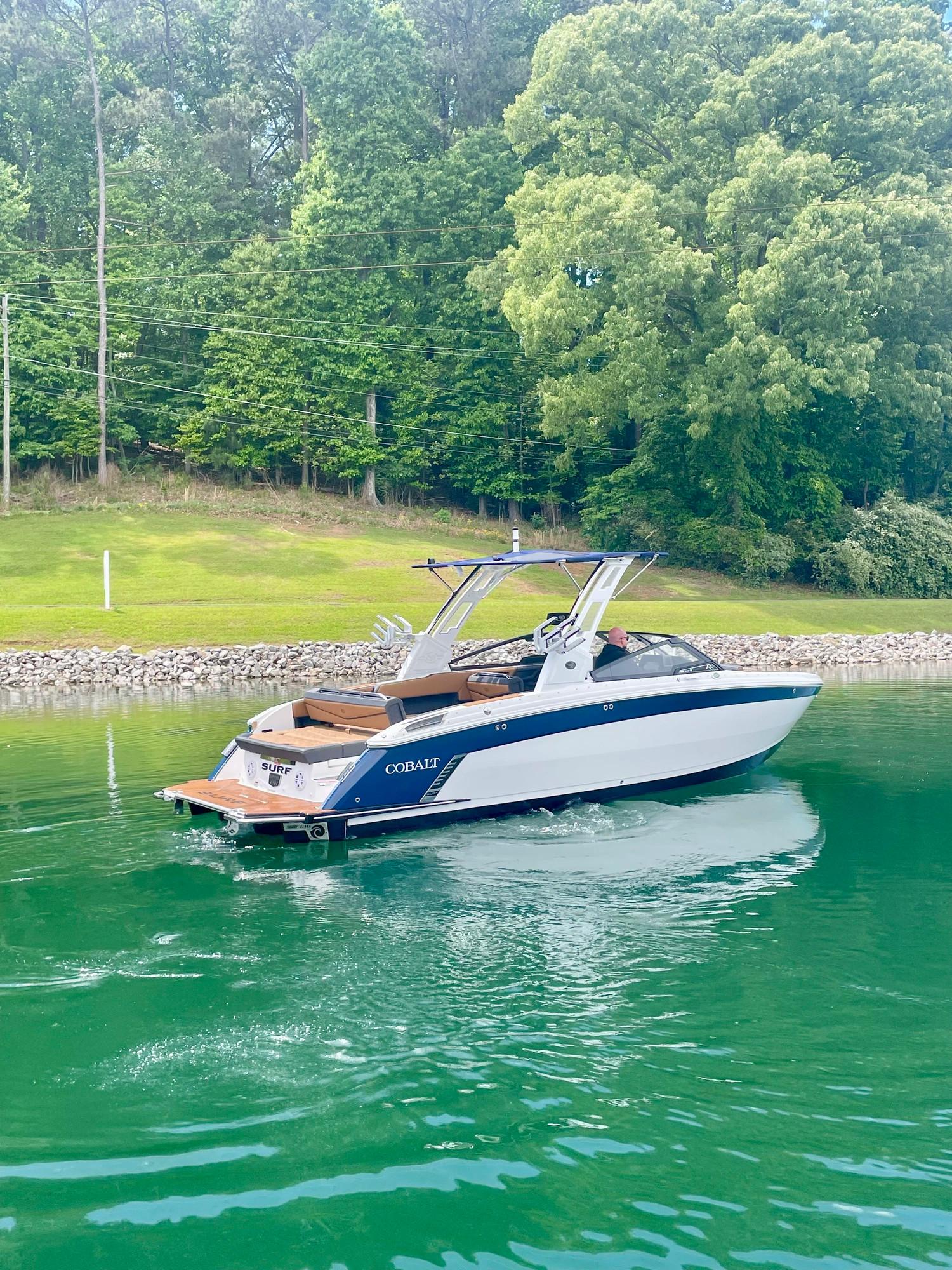 2024 Cobalt R8 Surf Bowrider for sale - YachtWorld