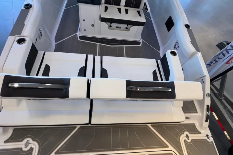  Yacht Photos Pics 2026 Monterey Elite 30 OB boat interior with sleek seating and modern design.