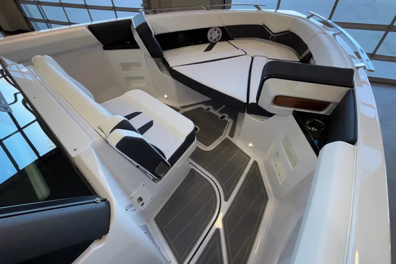  Yacht Photos Pics 2026 Monterey Elite 30 OB boat interior with sleek seating and modern design.