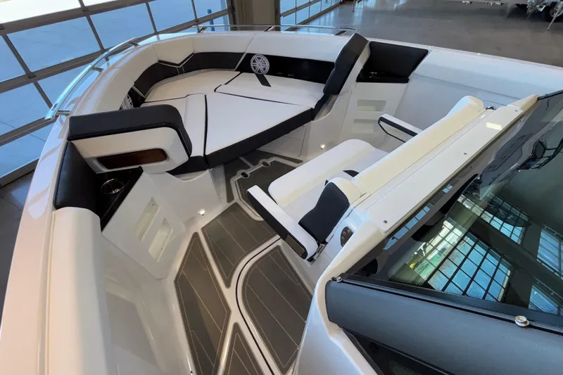  Yacht Photos Pics 2026 Monterey Elite 30 OB boat interior with sleek seating and modern design.