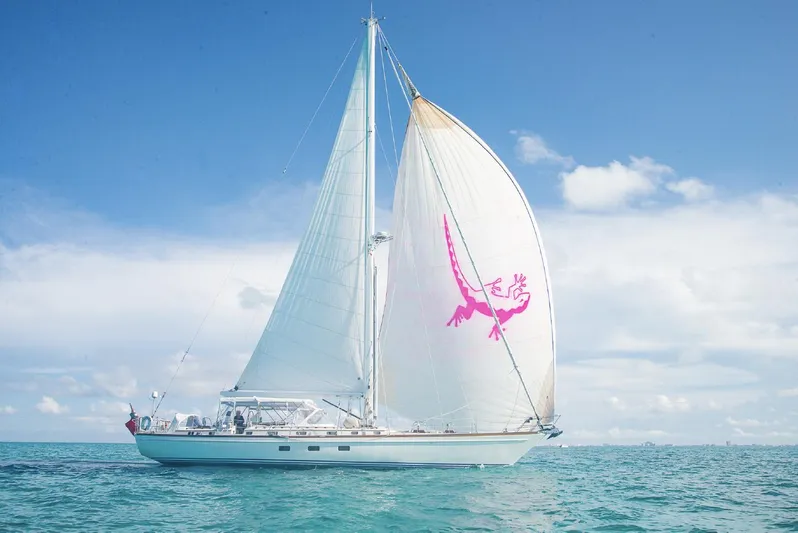 Tuatara Yacht Photos Pics 