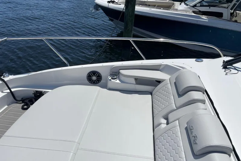  Yacht Photos Pics 2022 Sea Ray Sundancer 320 Outboard with luxurious seating on a sunny day.