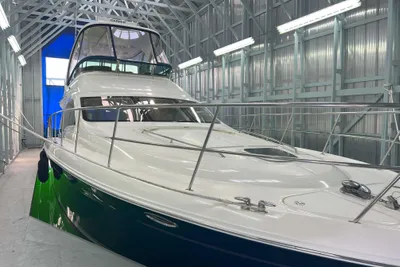 Sea Ray 52 Sedan Bridge