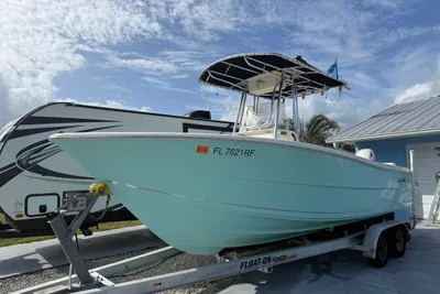 Bulls Bay 230 Center Console