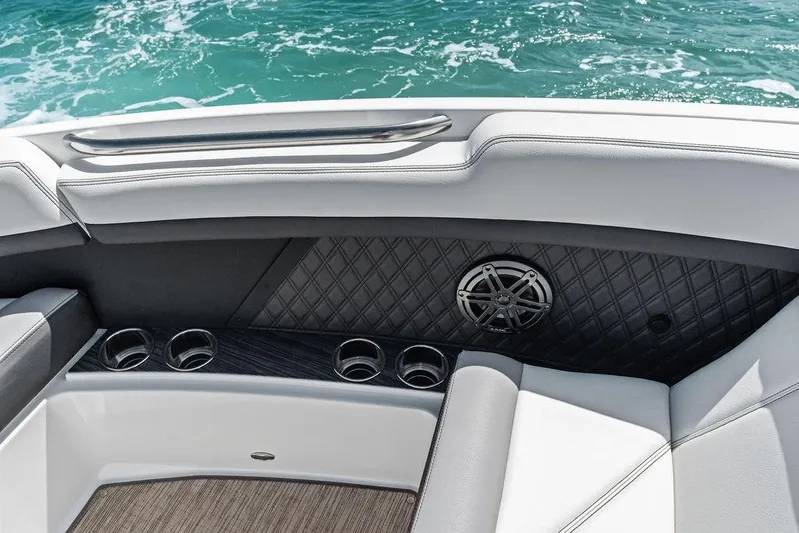 Twin Flame Yacht Photos Pics Interior of 2022 Cobalt R8 Outboard boat with cup holders and speaker.