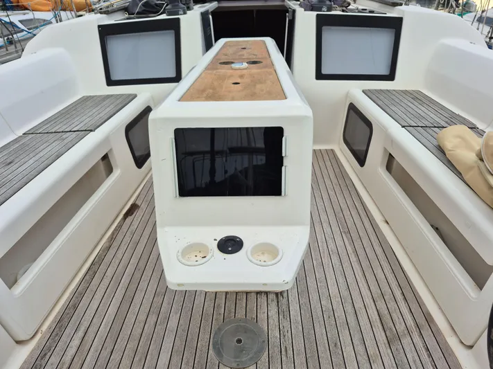 Galaxy Yacht Photos Pics 