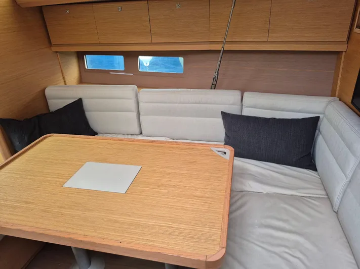 Galaxy Yacht Photos Pics 